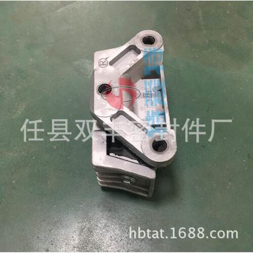 源头厂家0销售欧卡8机965脚垫OE;9702400318.A95824011质量三包