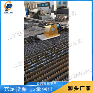激光切割清渣机 剑栅工作平台面齿条清理工具 小型全自动除渣机