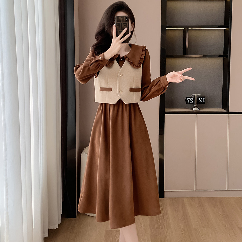 覆古高级感显瘦马甲连衣裙女套装早秋2025新款小个子甜美两件套