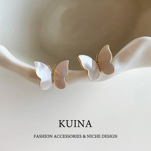 白贝母蝴蝶耳钉轻奢高级感