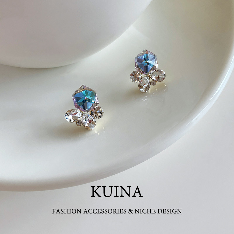 纯银针爆闪水晶方糖耳钉女士耳环新款气质高级感轻奢小众独特耳饰,饰品/流行首饰/时尚饰品新,耳钉,淘宝优惠券,粉丝福利购,淘宝优惠卷