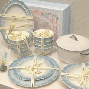 家用高颜值渐变蓝色碗盘可爱女生吃饭碗陶瓷餐具碗具 花瓣碗碟套装