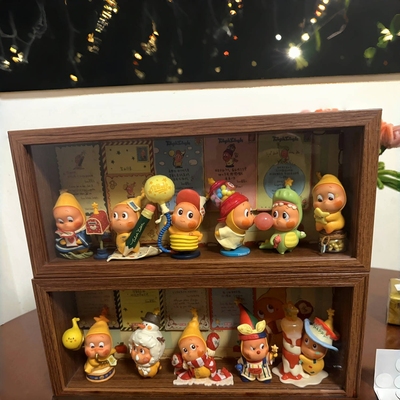 泡泡玛特星星人展示盒造景