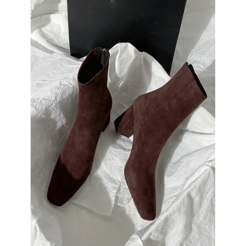 棕色粗跟短靴女2025年秋冬新款法式绒面后拉链高跟方头弹力瘦瘦靴