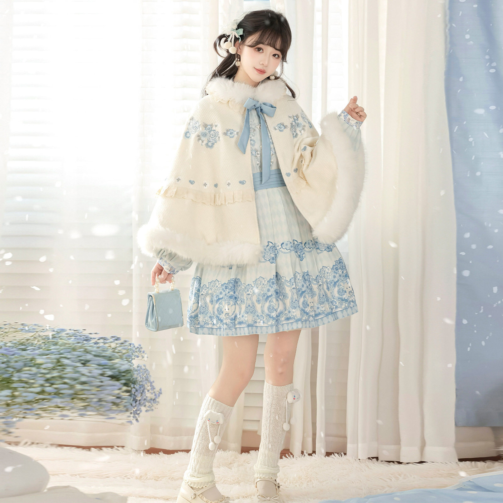 原创汉服女云茸初雪汉元素中国风连衣裙加绒斗篷秋冬款