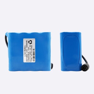 打窝船配件7.4V电池钓鱼船投饵船18650锂电池组8.4V充电大容量