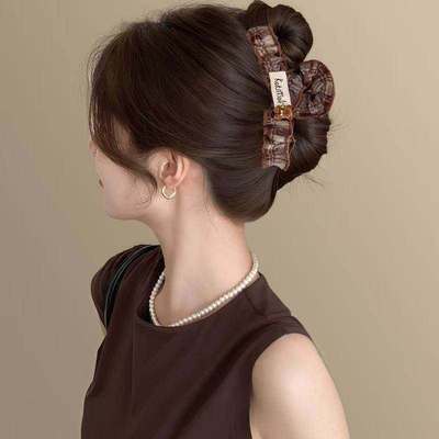 原创学院风格纹大号抓夹高级感