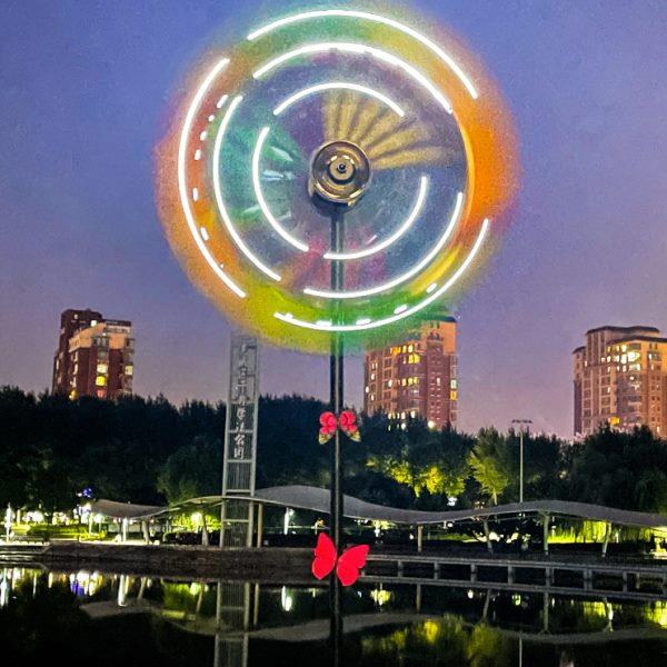 风车户外装饰花园庭院别墅露台铁艺旋转模型摆件太阳能灯七彩景观