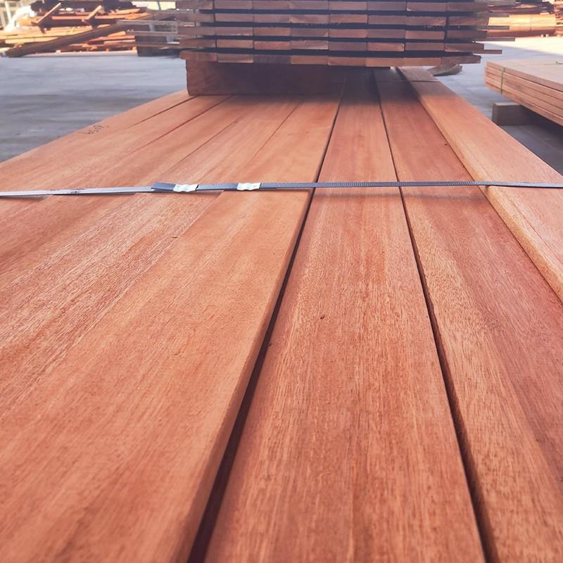 正宗菠萝户格腐防木实木圆柱外木栈道河道栏柳桉木圆ODE护棒异形