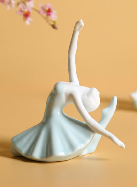 芭蕾舞女孩瑜伽陶瓷摆件创意花宠女生生日礼品车载桌面饰品现代