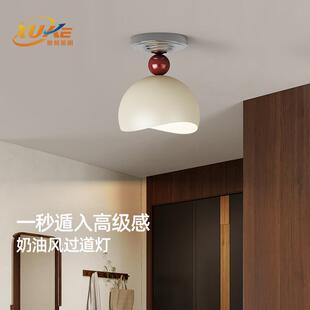阳PIU台道吸顶过灯奶d风玄关走廊创意飞油碟灯le中古风吧台小灯超