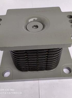 适配重卡配件豪沃钢板支座橡胶支座AZ9725520278/AZ9725520683