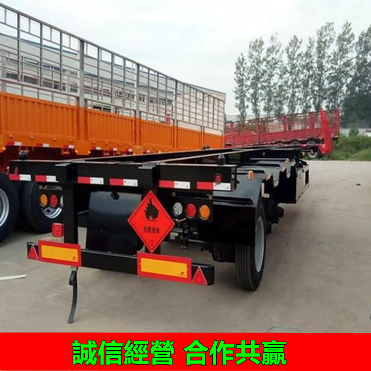鲁玺12.45米碟刹桥半挂车8套锁
