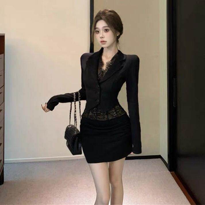 新款高级感性感时尚套装OL通勤职业西装蕾丝拼接短款外套包臀短裙
