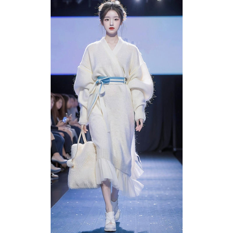 法式小香风白色针织连衣