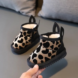 宝宝鞋子女童雪地靴冬季加绒加厚短靴子1-3岁2保暖学步鞋婴儿棉鞋