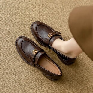 软羊皮~山茶花手工软底乐福鞋女2026新款春秋中跟单鞋复古小皮鞋