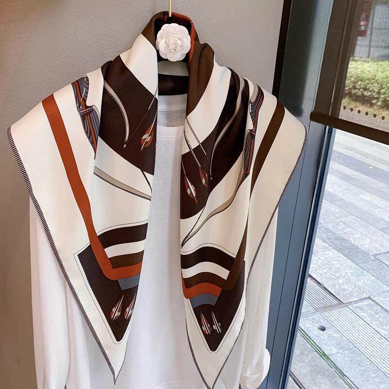 1培韵风尚拼色时尚百搭三角巾箭外搭装饰护颈舒适领巾气质高级