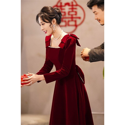 新娘敬酒服2025新款酒红色订婚结婚晚礼服女回门便装高级感出阁宴