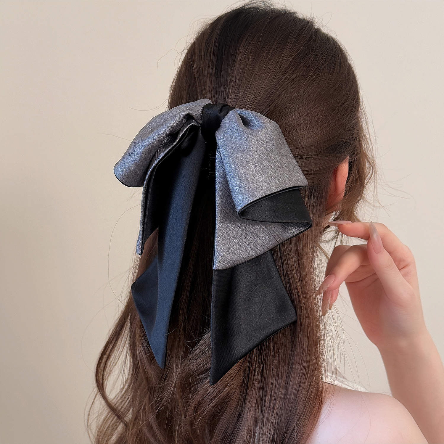 轻奢流光细褶皱飘带蝴蝶结马尾夹