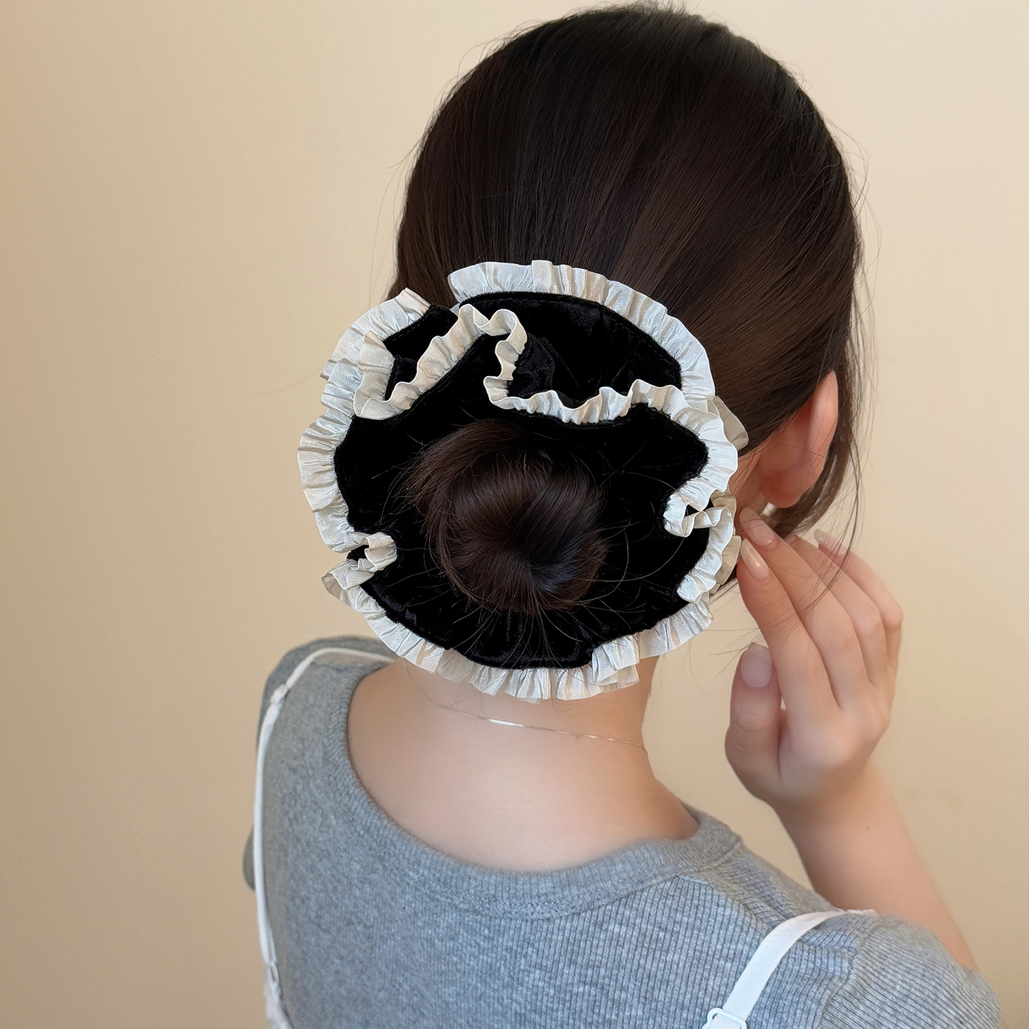 风琴花边丝绒大肠发圈女2025新款高端韩版秋冬芭蕾风复古发绳头花