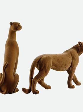 简约金钱豹公仔装饰动物摆件样板房猎豹树脂植绒棕豹子桌面饰品