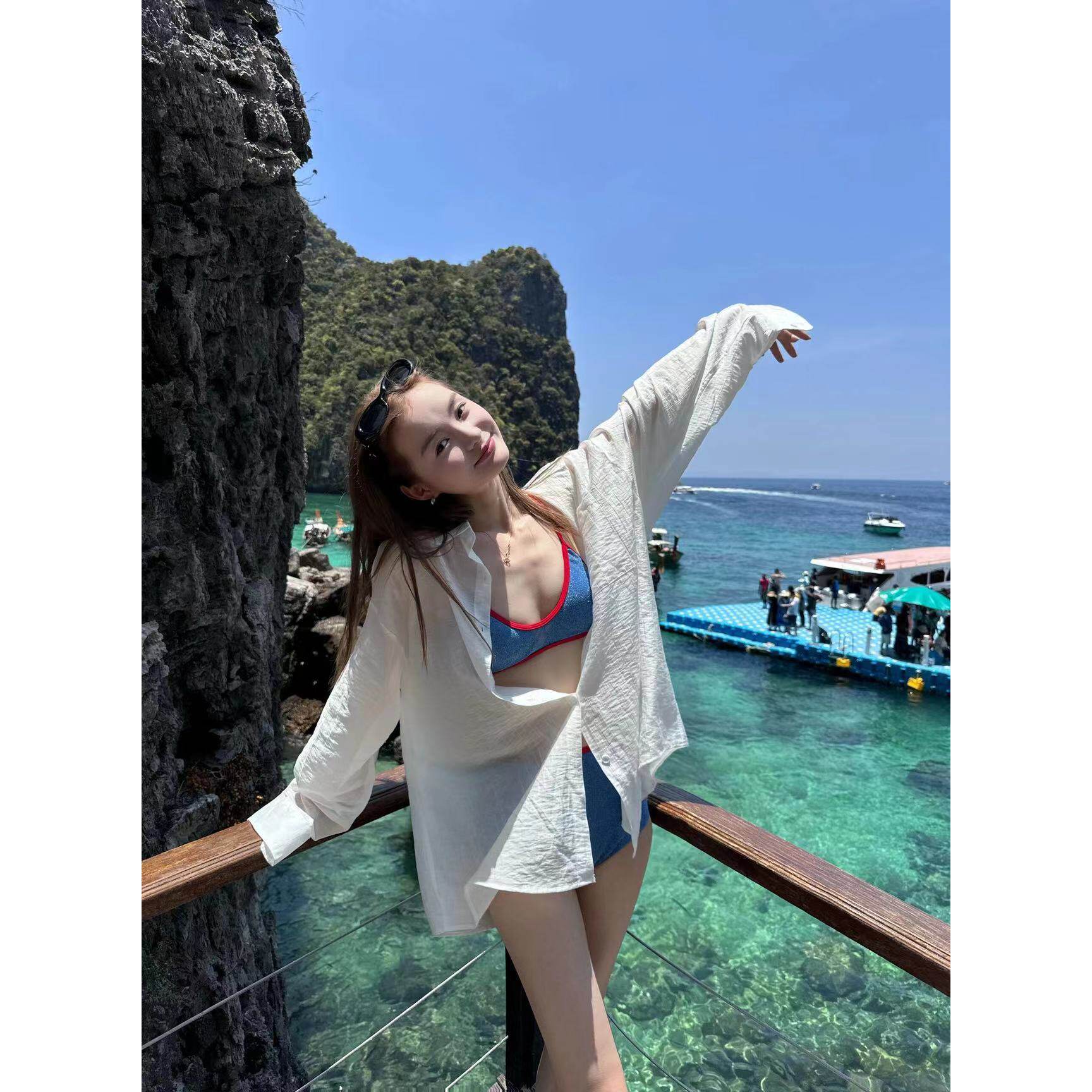 海边度假白色防晒衬衫外