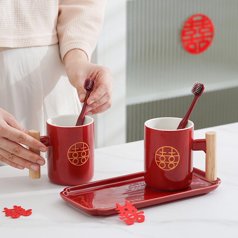 结婚洗漱杯套装一对新婚陪嫁情侣牙刷杯定制红色陶瓷漱口杯子用品
