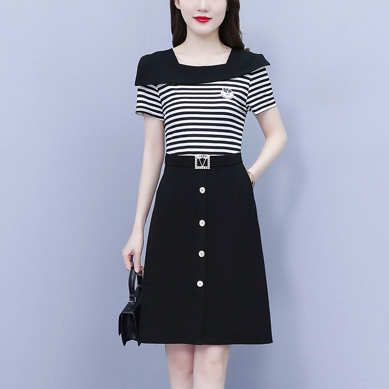 胖妹妹大码女装2025夏季新款韩版洋气时尚显瘦条纹拼接遮肚连衣裙