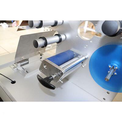 半自动双面现翻转贴标机圆方瓶扁瓶高精度不胶干FVT贴标机厂瓶家