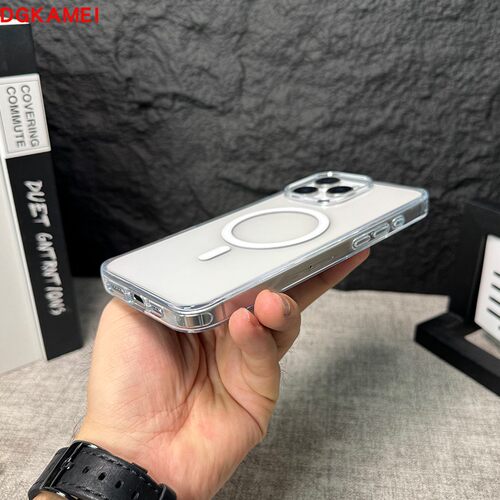 DGKAMEI适用于iPhone16Promax手机壳磁吸新款高级简约iPhone16Pro透明软壳轻薄手感苹果15Promax防摔保护套