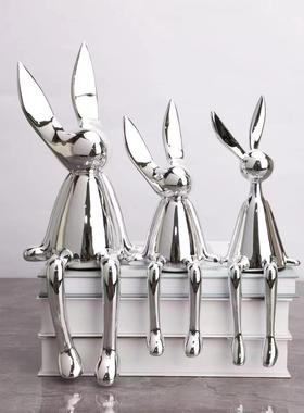 现代坐姿银色电镀小兔子装饰摆件轻奢风家居桌面坐着饰品乔迁新居