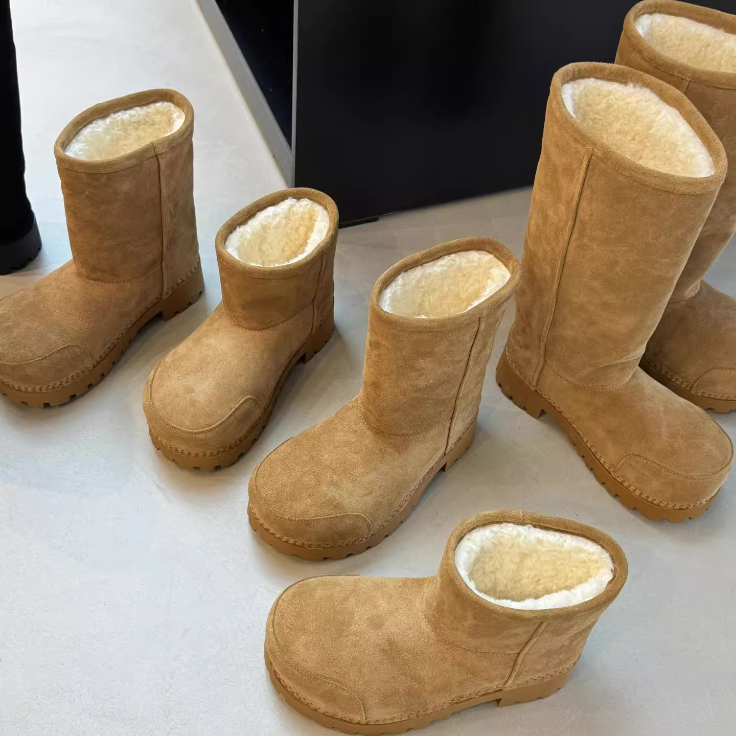 加绒保暖大头靴皮毛一体雪地靴2025秋冬季新款厚底防滑套筒棉鞋女