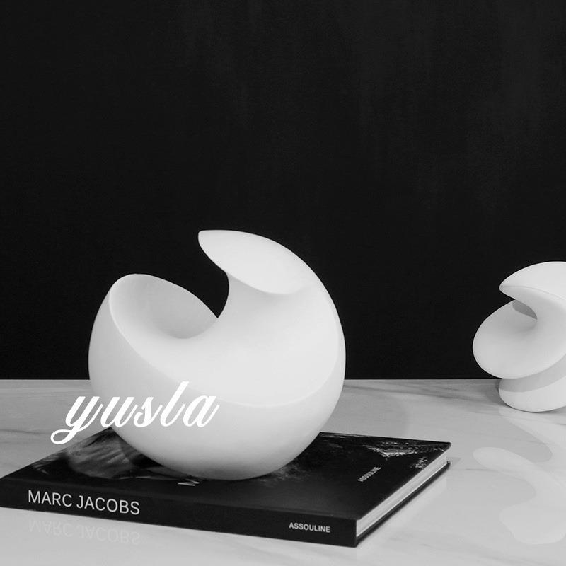 高级现代简约几何软装饰品样板间客厅茶几电视柜酒柜书房小众摆件