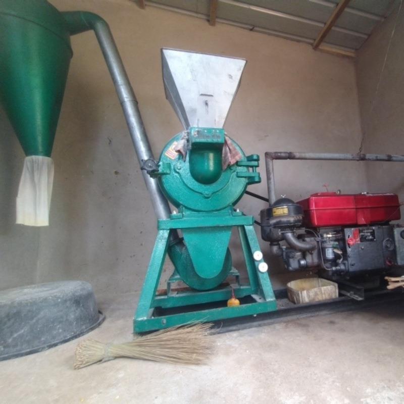 电动玉米杂粮齿盘式磨粉机干湿稻壳果壳粉碎机豆粕麦麸粉碎机