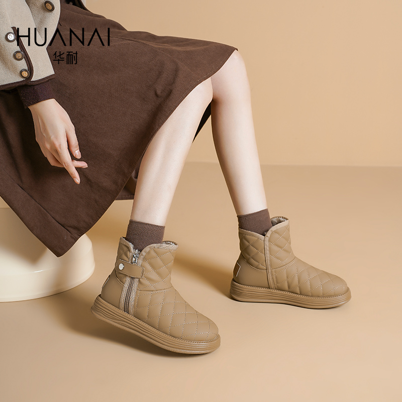 华耐秋冬季厚绒雪地靴