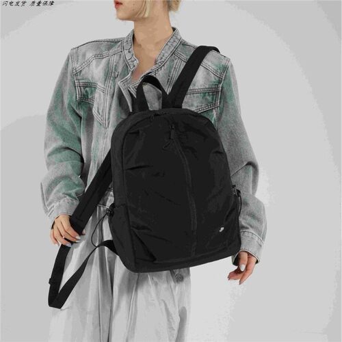 登山小包轻便防水尼龙双肩包女休