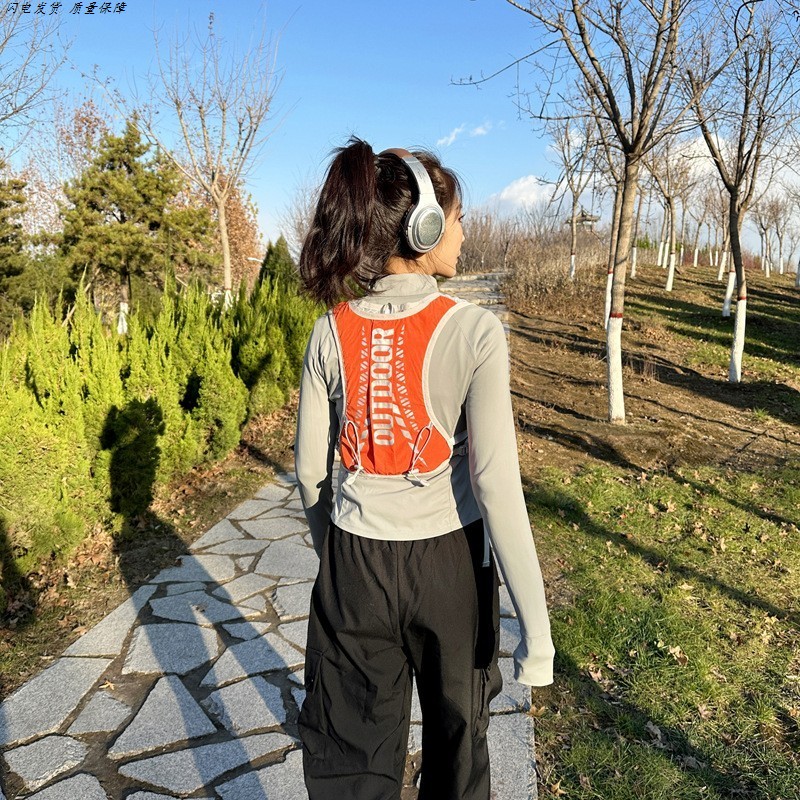 防水登山包户外双肩包男撞色野餐