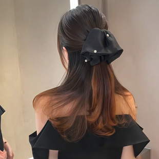 珍珠缎面裙摆发夹女2025新款法式简约马尾夹子头饰抓夹气质发抓