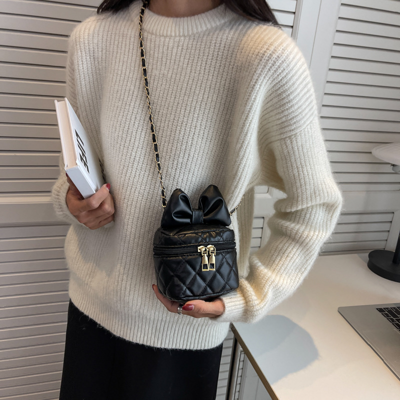 斜挎包冬小型菱格时尚小包包女包2022潮流新款流行蝴蝶结简约斜挎