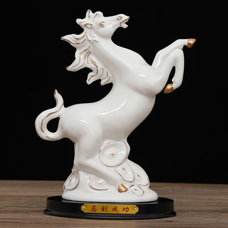陶瓷马马摆件12生肖白色瓷器客厅工艺品风水家居饰品马到成功招财