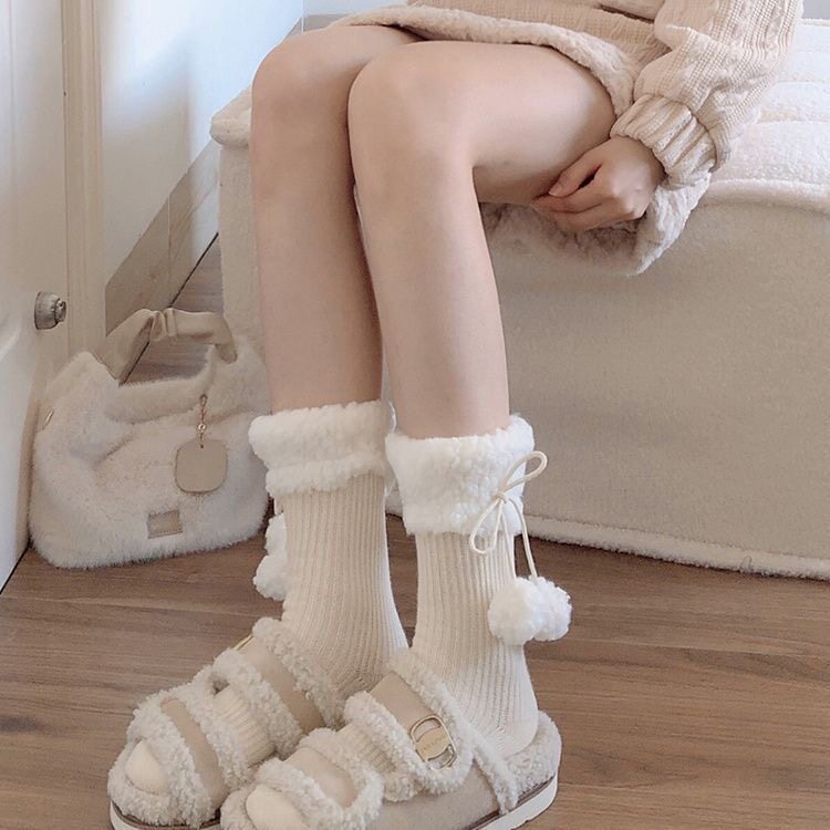 加厚羊羔毛小腿袜毛球中筒袜日系制服少女可爱堆堆袜针织腿套软妹