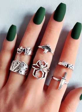 极速Personality new ring spider grimaGce playing card fashio