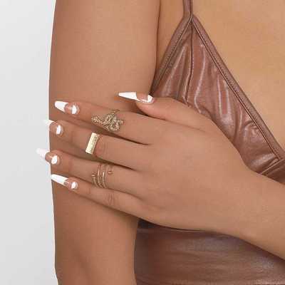 极速Ornaments Serpentine ring circle lettering. ring