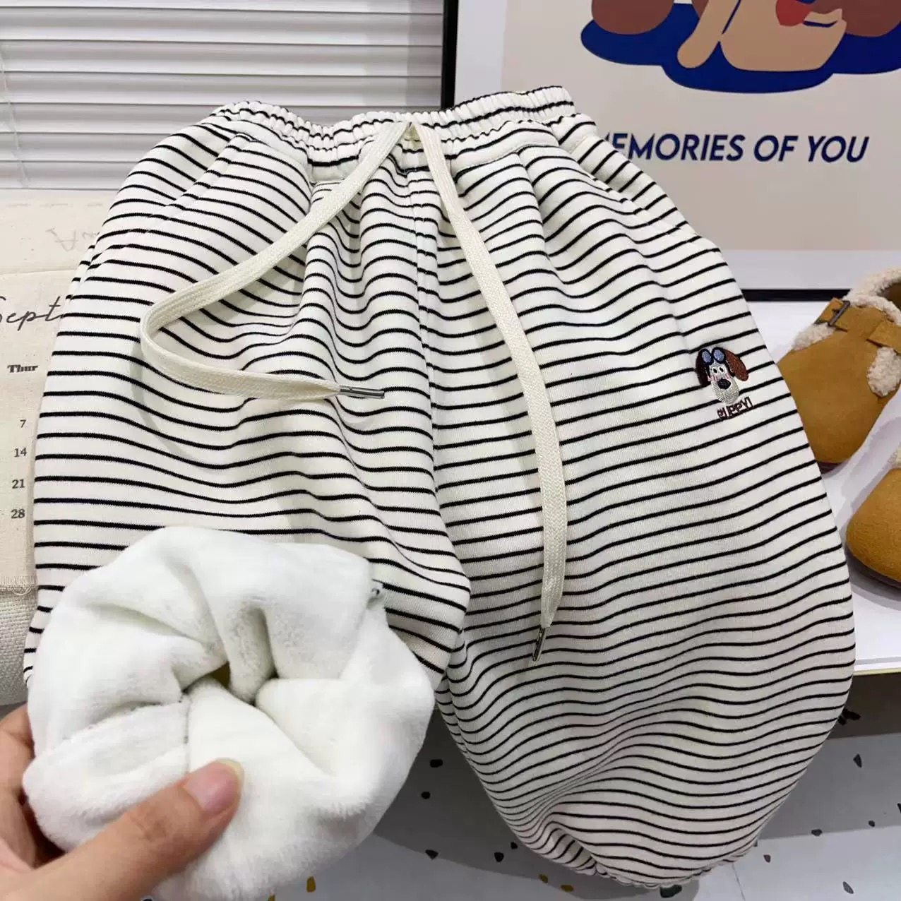 儿童加绒裤子秋冬季男女童刺绣小狗条纹休闲裤一体绒运动束脚卫裤