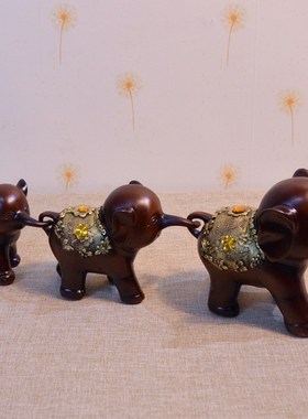 欧式创意大象摆件客厅电视酒柜装饰品招财三连象结婚礼物三只小象