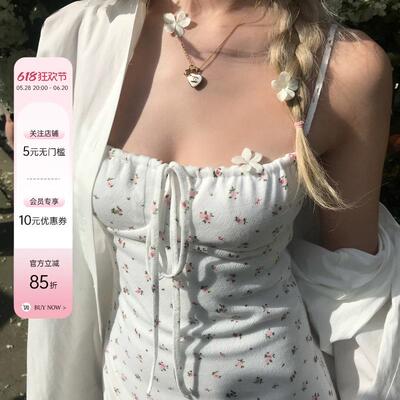 8uioio 蔷薇风铃 法式碎花吊带连衣裙女夏季2025新款收腰a字短裙