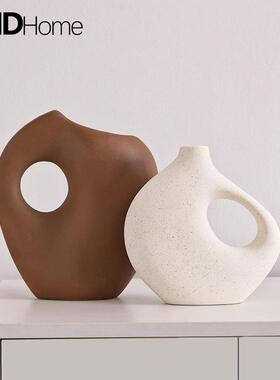 现代艺术高级感小众摆件奶油风客厅电视柜轻奢开放格家居软装饰品