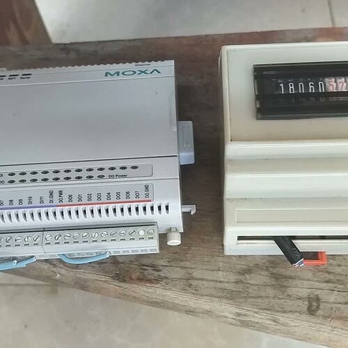 可维修MOX∧-E2210，的，成色如图所示，型号图片议价