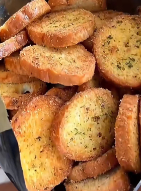 早餐代餐零食 蒜香法棍切片烤面包片酥性面包干 烤馍片食品非膨化